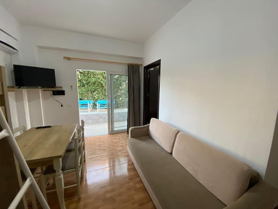 Guesthouse Xhimi Ksamil Eksteriør bilde